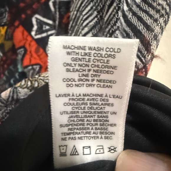 Telemundo Studios Wardrobe Geometric Tribal Print Mesh Bodycon Dress Sleeveless - Picture 15 of 16